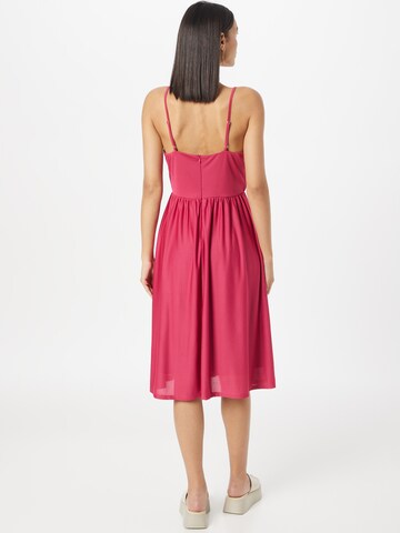 Robe d’été 'Kim' ABOUT YOU en rose