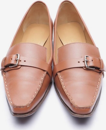 HERMÈS Flats & Loafers in 37 in Brown