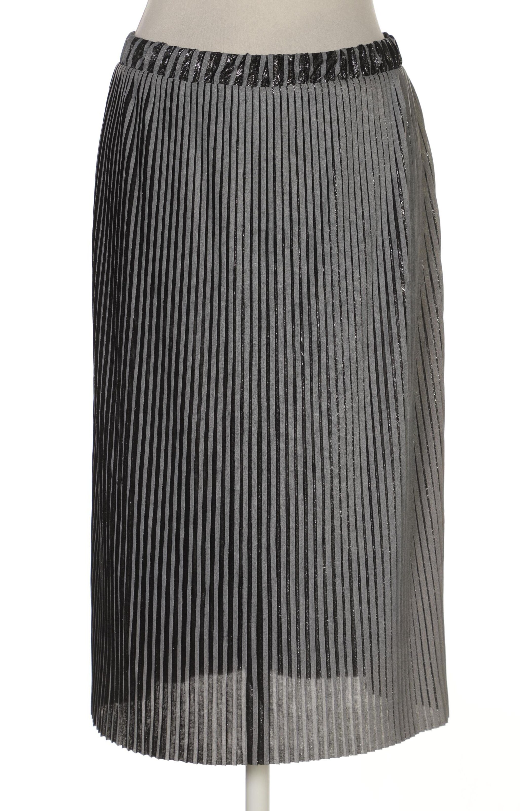 ZARA Skirt in M in Grey: front