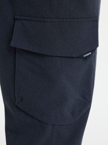 Regular Pantalon chino 'Stone Dual Cargo' CHASIN' en bleu
