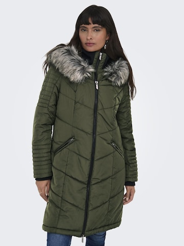 Cappotto invernale di ONLY in verde: frontale