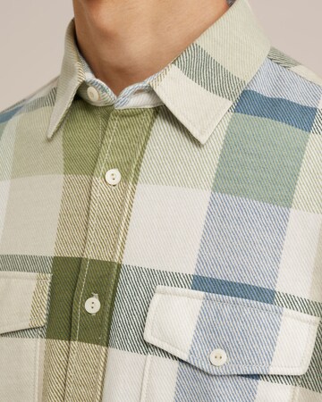 WE Fashion Regular fit Button Up Shirt in Green