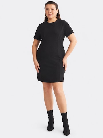 Ethiquet - Vestido em preto