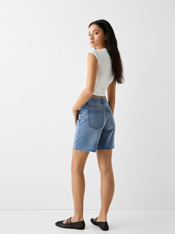 Bershka Regular Shorts in Blau