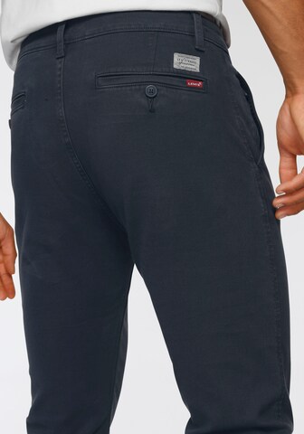 LEVI'S ® Slimfit Chino nadrág 'XX Chino Slim Tapered' - kék