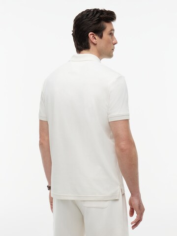 TOMMY HILFIGER Shirt 'INTERLOCK' in Beige: back