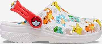 Chaussures ouvertes 'Pokemon' Crocs en blanc