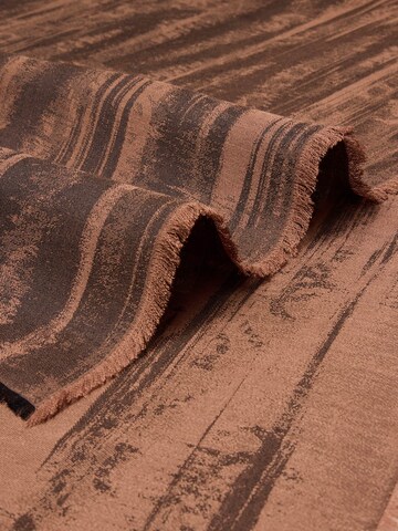 GUESS Scarf in Brown