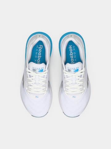 balta Reebok Sportiniai batai 'NANO X5'