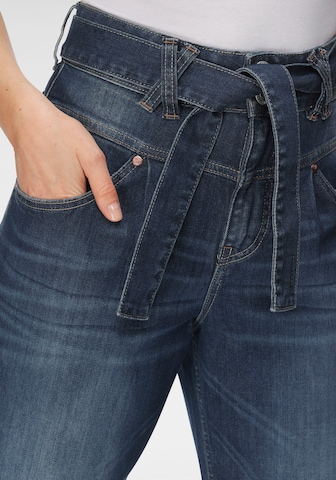 Herrlicher Regular Bandplooi jeans 'Kabira' in Blauw