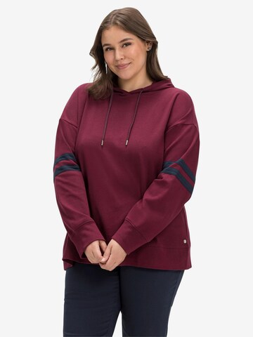 SHEEGO Sweatshirt in Red: front