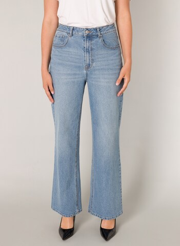 BASE LEVEL Wide leg Jeans in Blue: front