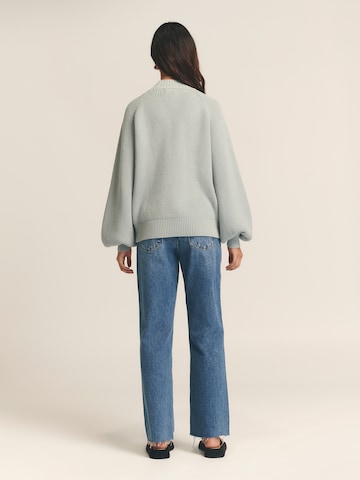 St MRLO Sweter 'Jadie' w kolorze zielony: tył