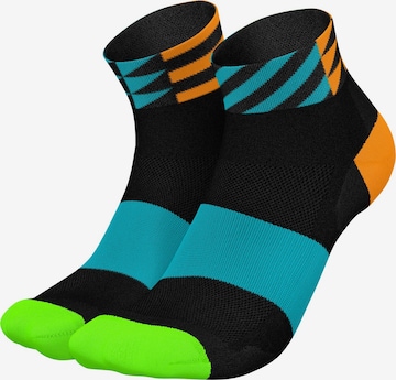 INCYLENCE Athletic Socks in Black: front
