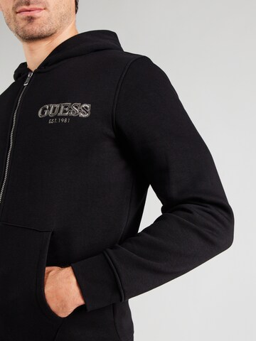 GUESS - Sudadera con cremallera en negro