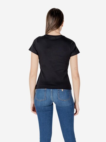 Maglietta 'NARCISO CN V5GI10 K9RM1' di GUESS in nero