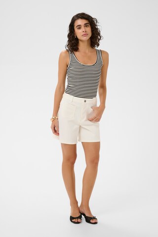 Kaffe Regular Shorts 'Brook' in Weiß