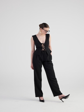 Loosefit Pantalon à pince HOLLY LOLLY en noir