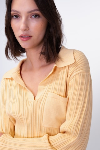 Aligne Sweater 'Granada' in Yellow