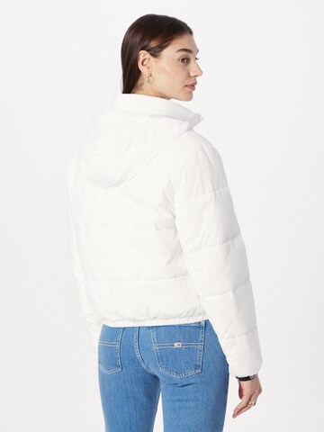 Veste mi-saison Tommy Jeans en blanc