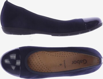 GABOR Flats & Loafers in 39 in Blue: front