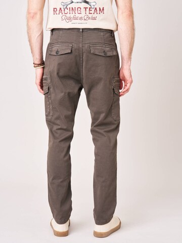 Deeluxe Regular Hose‌‌‌‌‌‌‌‌‌‌ in Braun