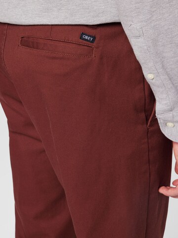 Obey Regularen Chino hlače | rjava barva