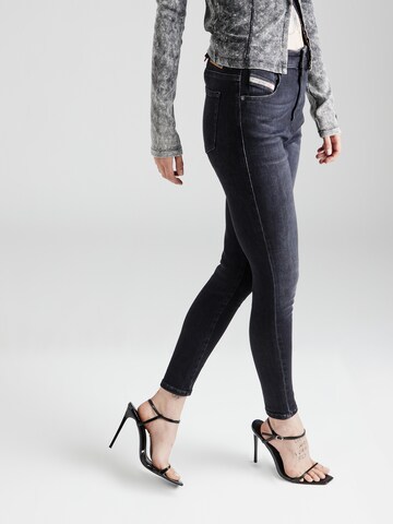 DIESEL Skinny Jeans '1984 SLANDY' in Black: front