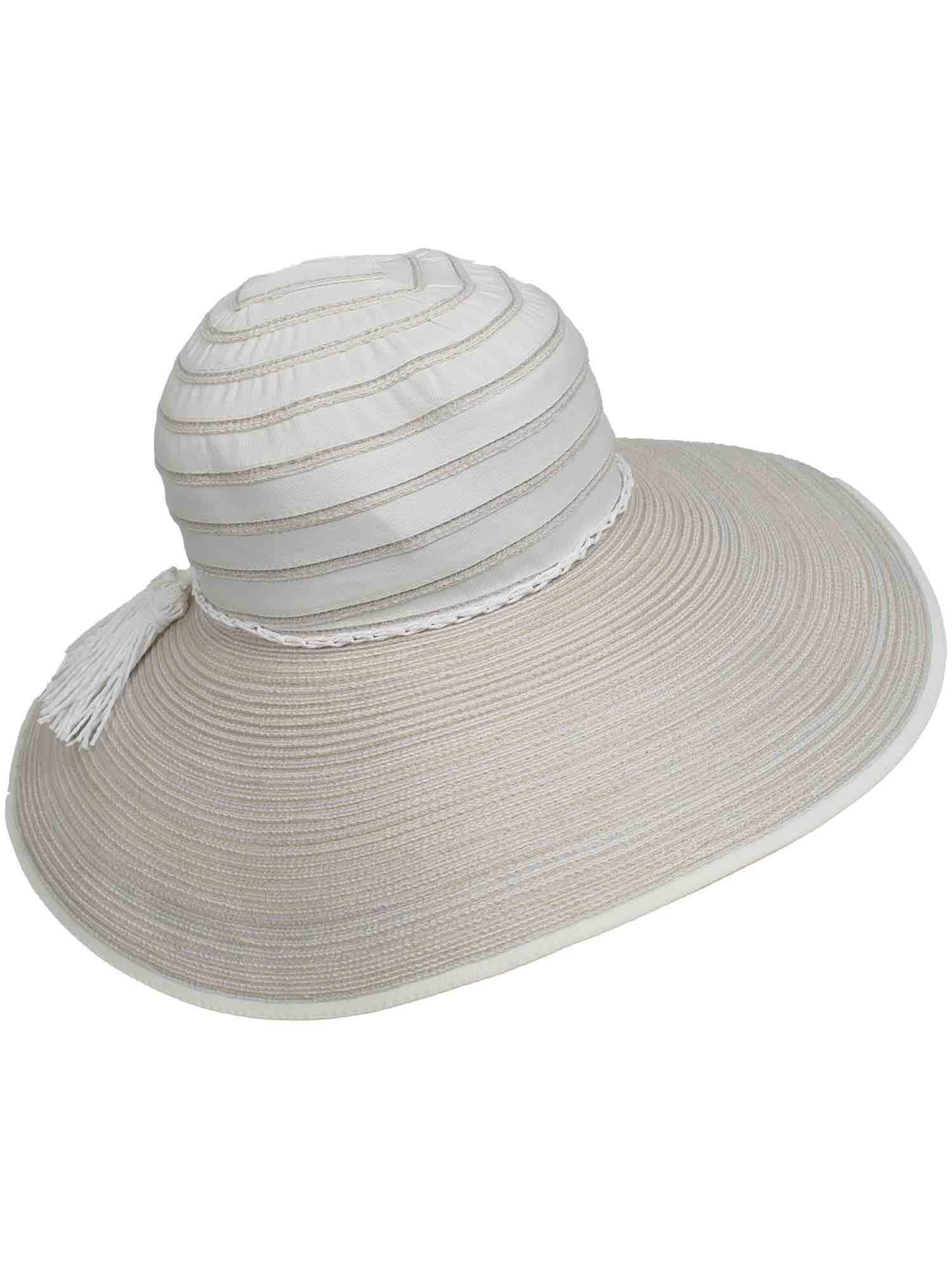 LOEVENICH Hat in White