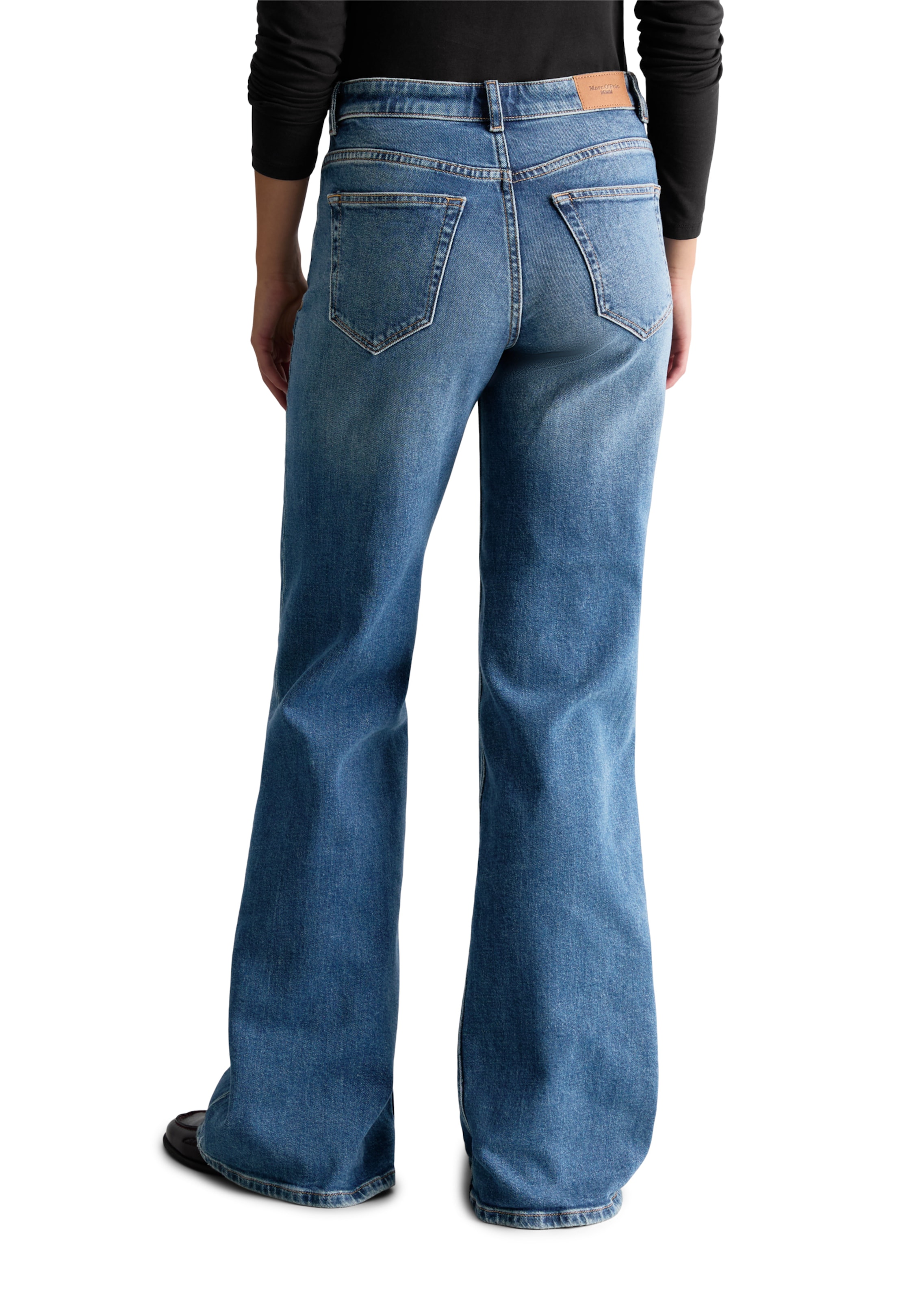 Marc O'Polo DENIM Flared Jeans 'Grethe' in Blue: back