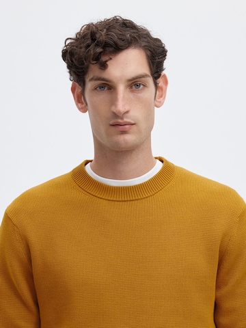 SELECTED Sweter w kolorze żółty
