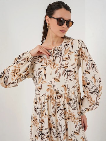 Bigdart Dress in Beige