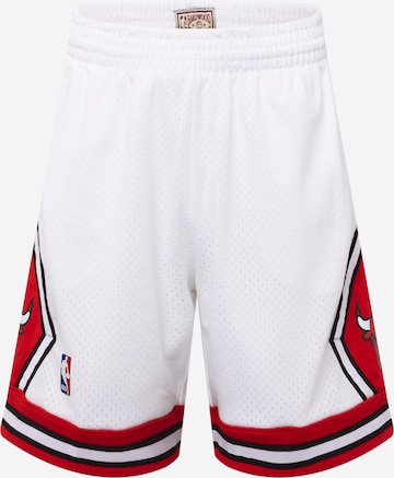 Loosefit Pantalon 'CHICAGO BULLS' Mitchell & Ness en blanc : devant