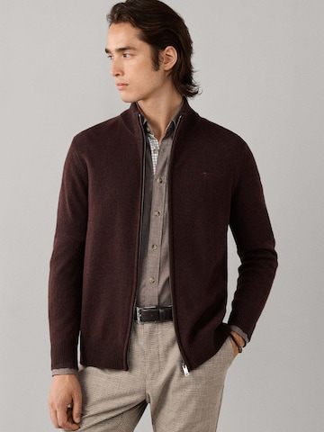 Hackett London Trui in Bruin: voorkant