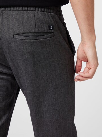 TOM TAILOR DENIM Tapered Broek in Zwart