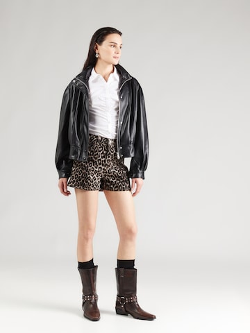 ABOUT YOU Szabványos Farmer 'Charlotta' - barna