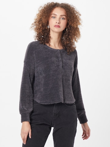 Pull-over HOLLISTER en gris : devant