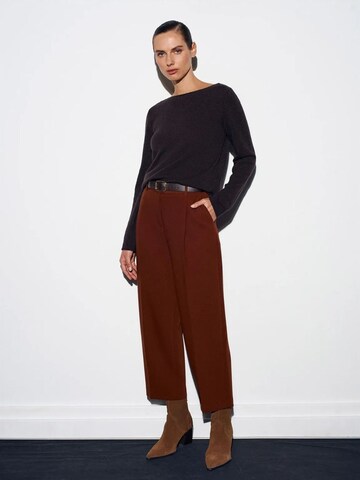 Dilvin Regular Pants in Brown