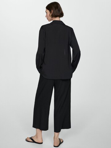 Largi Pantaloni 'Linovis' de la MANGO pe negru