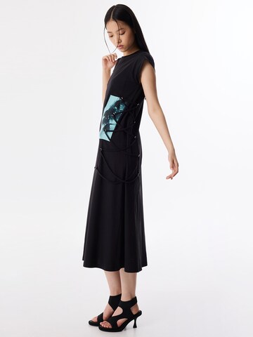 Twist Dress in Black