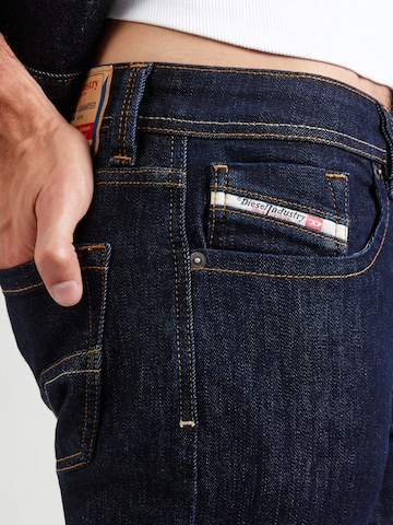 DIESEL - Regular Calças de ganga '1985 LARKEE' em azul