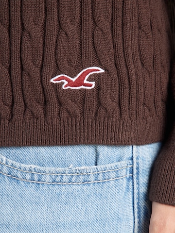 HOLLISTER Пуловер в кафяво