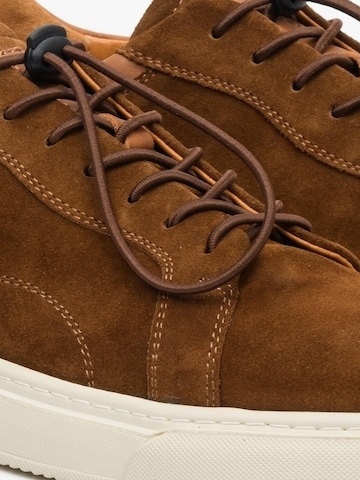Estro Platform trainers '09-4261' in Brown