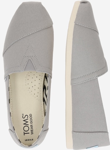 TOMS Slip-Ons in Grey