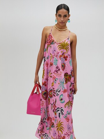 Lola Casademunt - Vestido en rosa