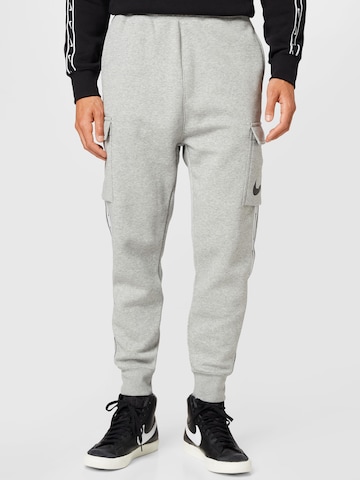 Nike Sportswear Cargo Pants in Grey: front