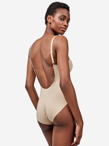 Gisela Alakformáló body - bézs