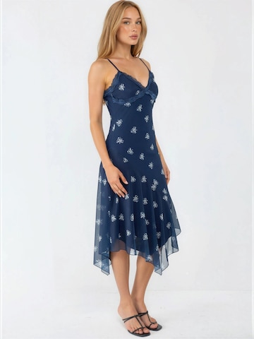 Hiccup Dress in Blue