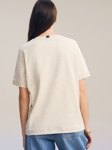 Maglietta di Next in beige