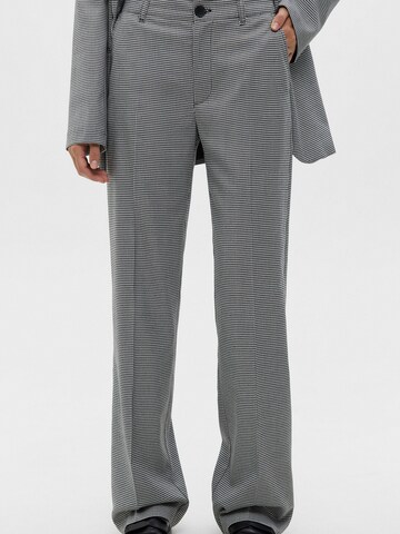 Loosefit Pantalon à plis Pull&Bear en noir